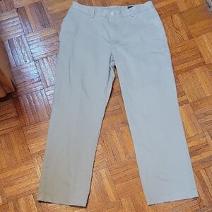 Vineyard Vines Men's Light Khaki Chinos Size 33